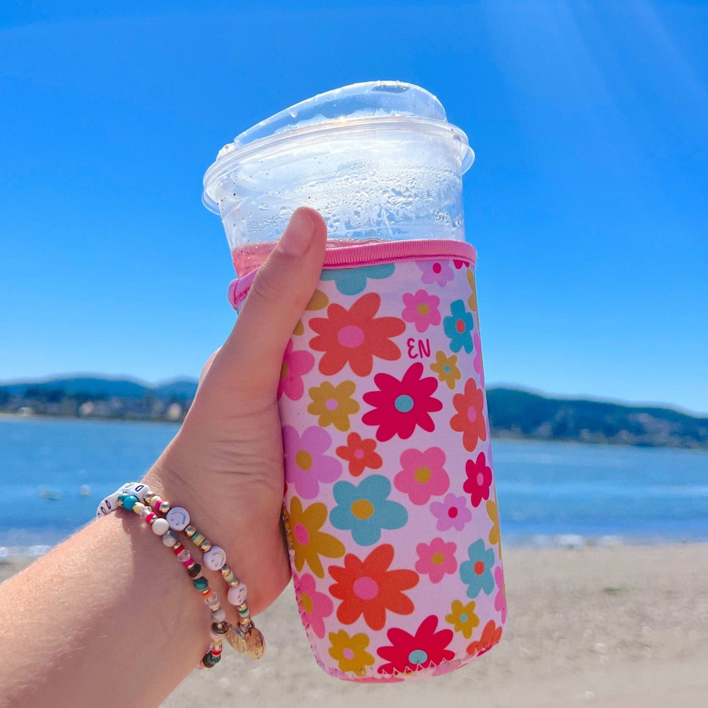 Cutie Cup Cover - Retro Florals